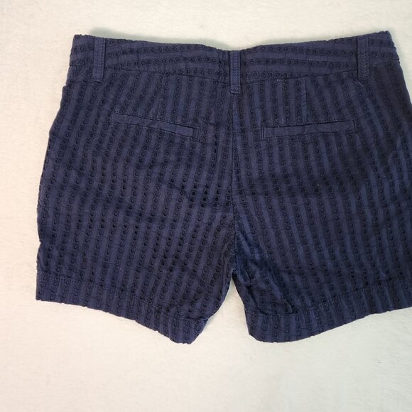 Merona Navy Blue Embroidered Vertical Eyelet Shorts size 4 - Picture 2 of 9